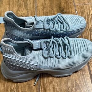 Stylish Blue Athletic Sneakers